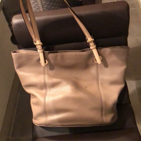 MK PURSE authentic - Picture 2 of 3